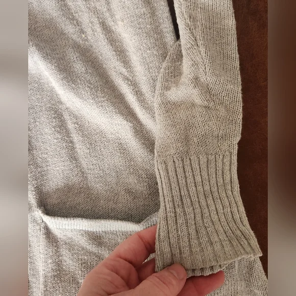 Old Navy Open Cardigan With Pockets - Picture 3 of 5